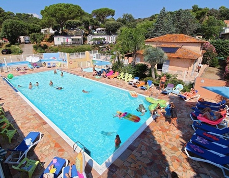 Camping Les Lauriers Roses, 4*