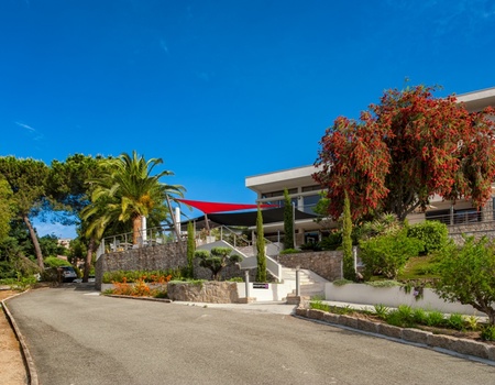 Hôtel Les Eucalyptus 3* (vols réguliers) - France, Corse - Image 1