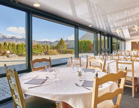 Séjour en famille en demi pension entre lac et montagnes, au coeur des Hautes Alpes - 3*
