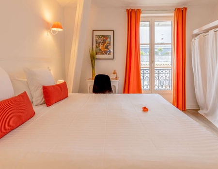 Escapade en amoureux pour la Saint Valentin à Biarritz avec sauna privée et champagne - 3* - 4