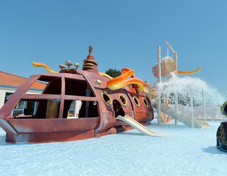 Camping Les Aventuriers de la Calypso, 4* - 4