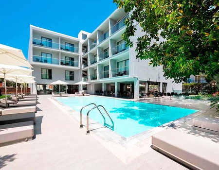 Hôtel Oktober Downtown Boutique Hotel 3*