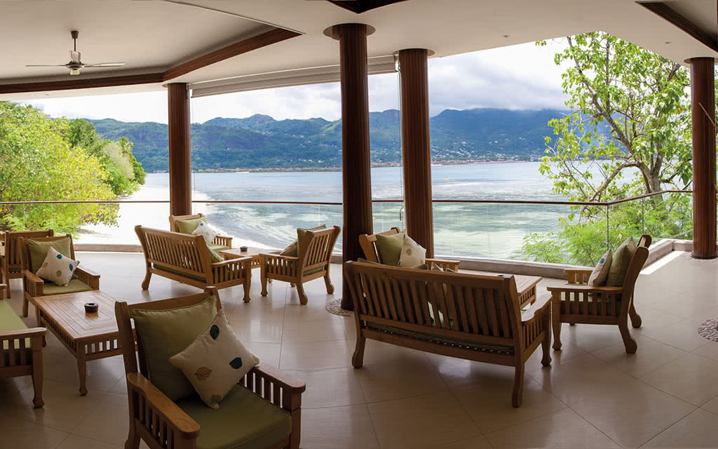 COMBINÉ 2 ILES : PRASLIN + MAHÉ Indian Ocean Lodge + Cerf Island Resort 07 nuits *** - 5