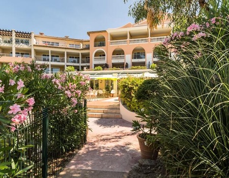 Résidence Pierre & Vacances Premium Les Calanques Des Issambres 5* - Roquebrune sur Argens, Côte d'Azur - Image 3