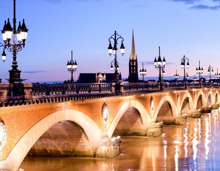 Week-end avec dîner et dégustation de vin à Bordeaux - 4*