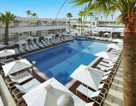 Hôtel Melpo Antia **** - 1