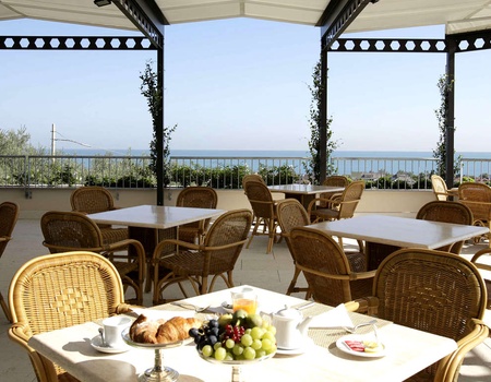 Hôtel 4* sur la côte des Abruzzes avec petit déjeuner et spa - 4* - 5
