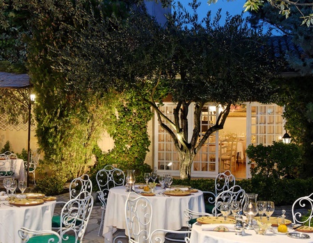 Séjour clés en main avec dîner, massage et accès au spa à deux pas d'Avignon - 5* - Vaucluse - Le Pontet, Côte d'Azur - Image 1