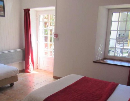 Week-end en bord de mer avec dîner, champagne et Physioterm à Perros Guirec - 2* - 3