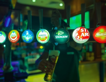 Mövenpick Hotel & Apartments Bur Dubai - 2