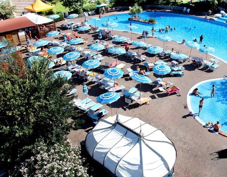 Centro Vacanze San Marino, 4* - 5