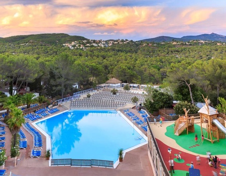 Camping Holiday Green, 5* - 1