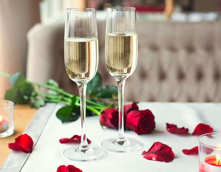 Champagne et pétales de rose pour un séjour romantique ! - 3*