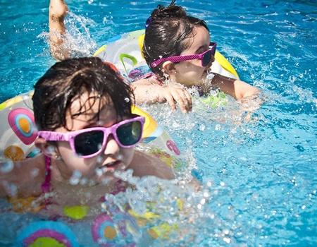 Camping Le Val de Cesse, 4* - 5