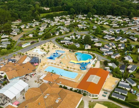 camping Les Charmettes - Funpass non inclus, 4* - 2