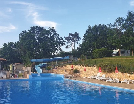 Camping des Bastides, 4*