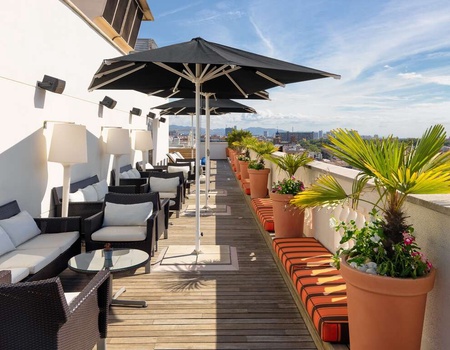 Escapade romantique avec du cava dans la chambre a Barcelone - 4* - 5