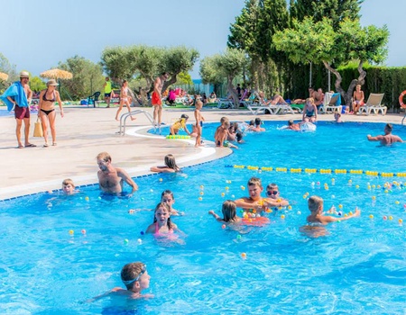 Camping Ametlla, 4* - 5