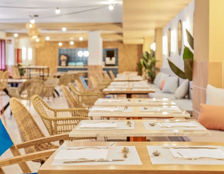 Séjour sur la Costa Brava avec piscine, brunch à volonté et un verre de bienvenue - 2* - Lloret de Mar, Espagne - Image 4