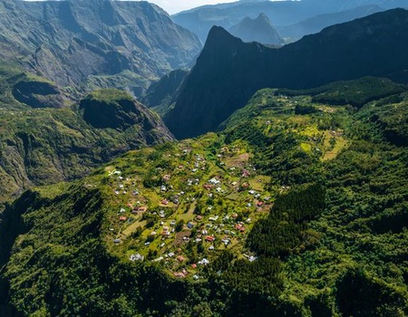 Autotour Sur les Routes de L'Île de la Réunion - St Denis de la Réunion, Ile de la Réunion - Image 2