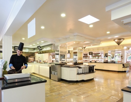 Forfait CLUB CASTELL DELS HAMS 4* - 5