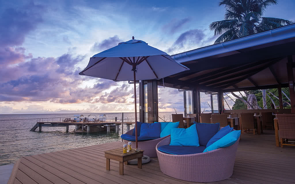 COMBINÉ 2 ILES : MAHÉ + PRASLIN Carana Beach Hôtel + Coco de Mer & Black Parrot Suites 12 nuits **** - 5