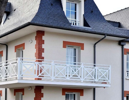 Séjour dans une station balnéaire de la baie de Saint-Brieuc en appartement vue mer, rez de jardin - 4* - Image 2