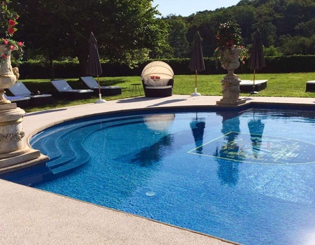 Week-end dans un château de la Loire avec piscine - 4* - 5