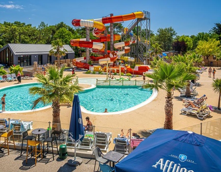 Camping Riez à la vie, 4* - 5