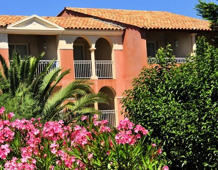 Résidence Pierre & Vacances Le Hameau de la Pinède 3* - Hyères, Côte d'Azur - Image 2