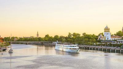 Croisière inoubliable en Andalousie pour un spectacle céleste exceptionnel - Seville, Espagne - Image 1