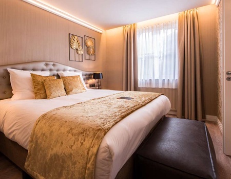 Séjournez à 100 mètres de la Grand Place de Bruges - 4* - 5