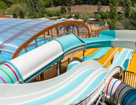 Camping Le Val d'Ussel, 4* - 5