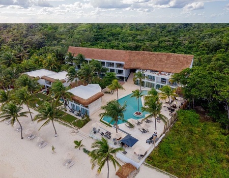 Hôtel The Beachfront by The Fives 5* - 2