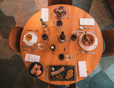 Escapade avec dîner, spa, piscine et vue montagne à Cauterets - 3* - 1