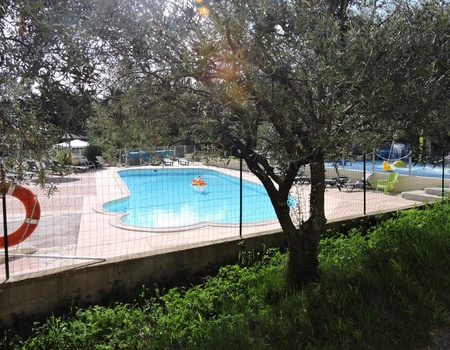 Camping les Terrasses Provençales, 4* - 4