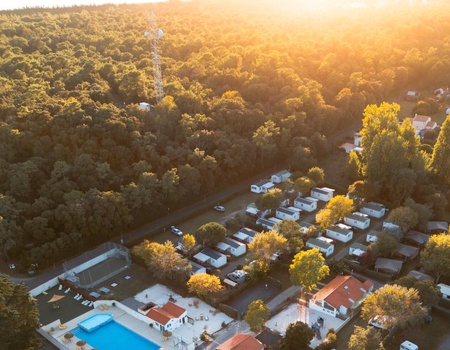 Flower Camping La Davière Plage, 4* - 2