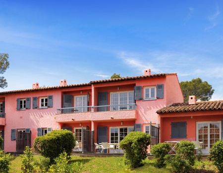 SOWELL RESIDENCES Les Chênes Verts 3* - France, Côte d'Azur, Saint Raphaël - Image 1