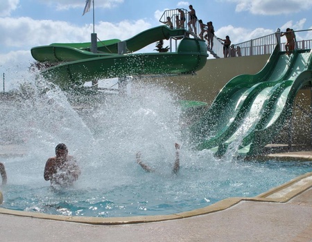 Camping Du Lac de Thoux - Ciela Village, 3* - 4