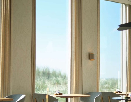 Nuit de luxe avec vue sur la mer sur la plage de Bloemendaal - 4* - 5