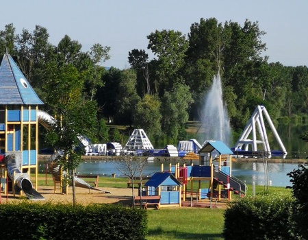 Camping du Lac de Cormoranche, 4* - 2