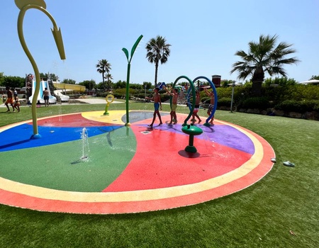 Camping Resort Els Pins, 4* - 4