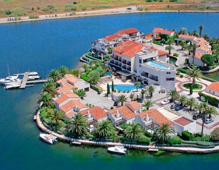 Séjour 5 étoiles en suite avec dîner, massage et spa, proche de Perpignan (3 jours à l'avance) - 5* - 1