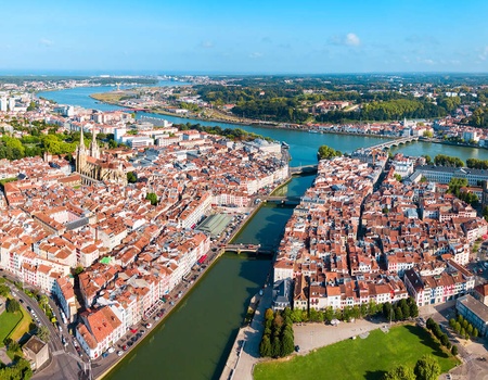 Découvrez Bayonne dans un 4 étoiles design et de charme - 4*