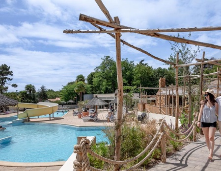 Flower Camping Au Bois des Biches, 4* - 5