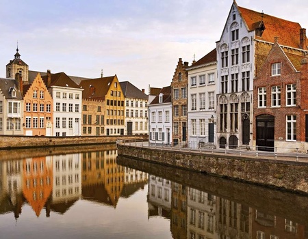 Séjour au centre de Bruges avec vue sur les canaux - 4*