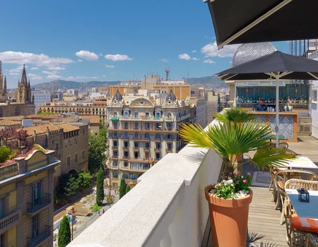 Escapade romantique avec du cava dans la chambre a Barcelone - 4* - 1
