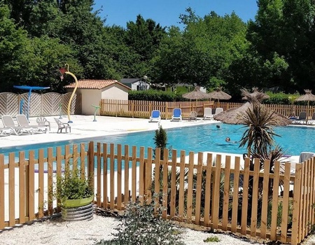 Camping Brantôme Peyrelevade, 4* - 5