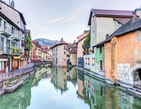 Escapade citadine dans la charmante ville d'Annecy - 4*