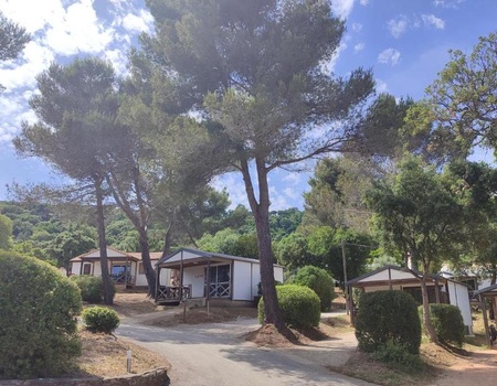Camping Le Parc des Chênes, 3* - 4